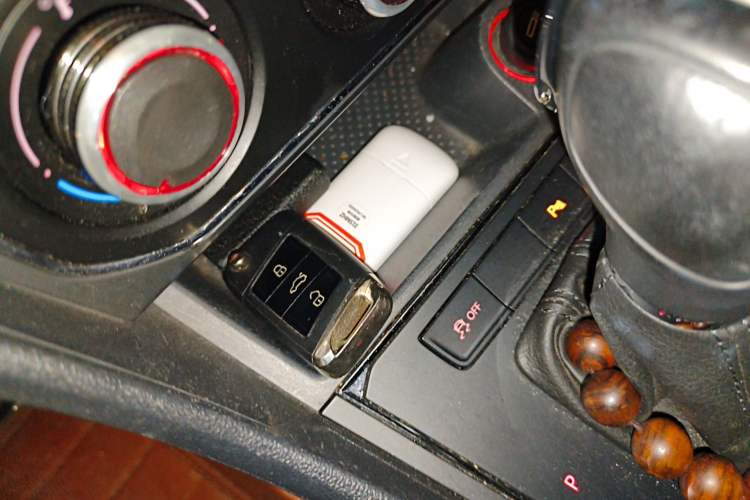 Used Volkswagen Lavida 2015 1.6L Automatic Comfort Edition Vehicle Key