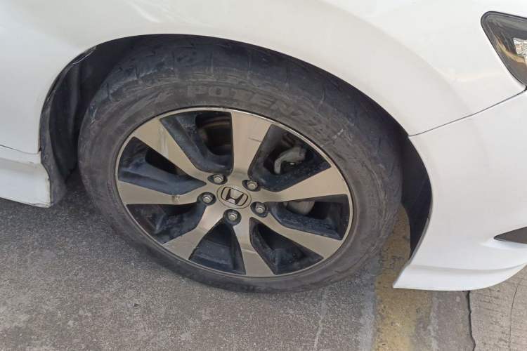 Used Honda Jade 2013 1.8L CVT Luxury Edition 5 seats
