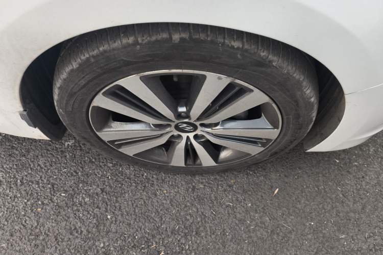 Used Hyundai Mistra 2016 1.8L Automatic Smart GLS
