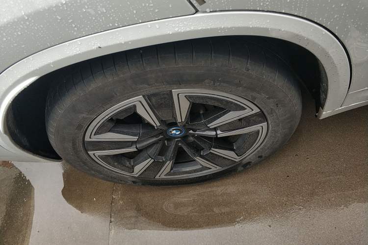 Used BMW iX3 2024 Leading Model Right Rear Wheel Hub