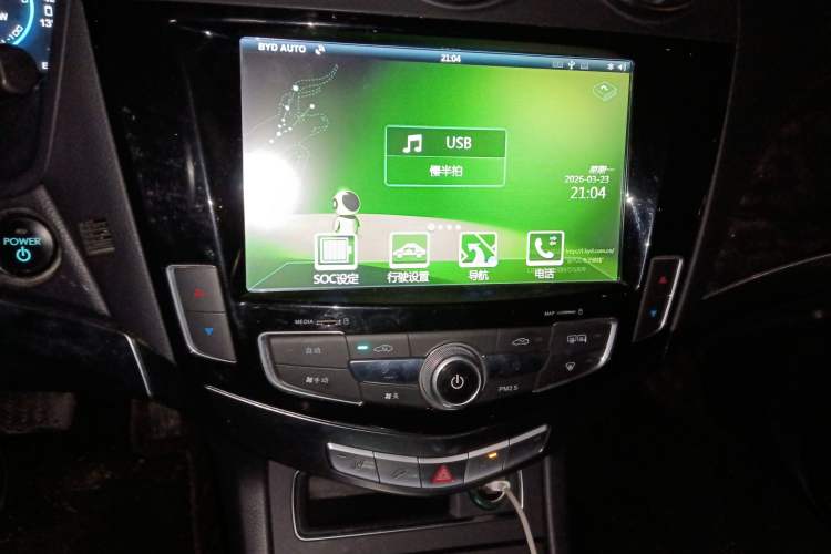 Used BYD Tang New Energy 2015 2.0T Four-Wheel-Drive Flagship Model
