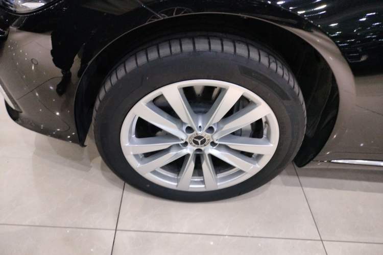 Used Mercedes-Benz S-Class 2023 S 400 L Business Model
