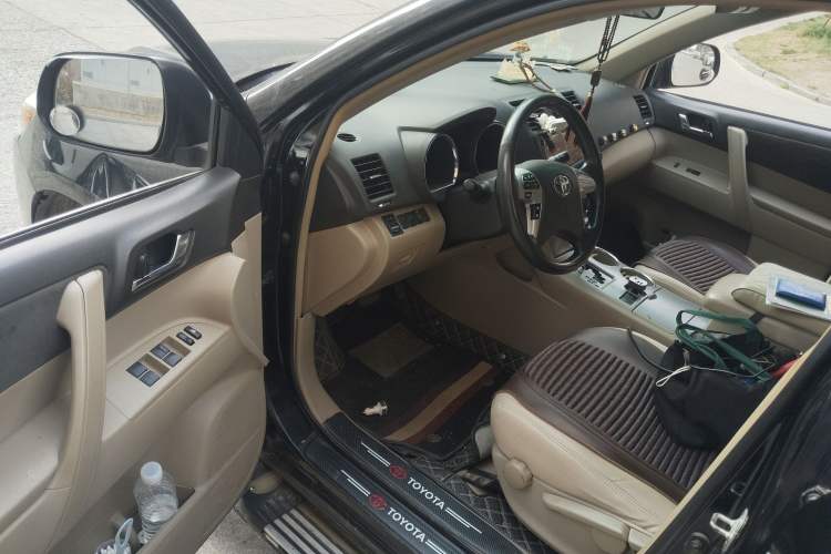 Used Toyota Highlander 2009 2.7L 2WD 5-Seater Elite Edition
