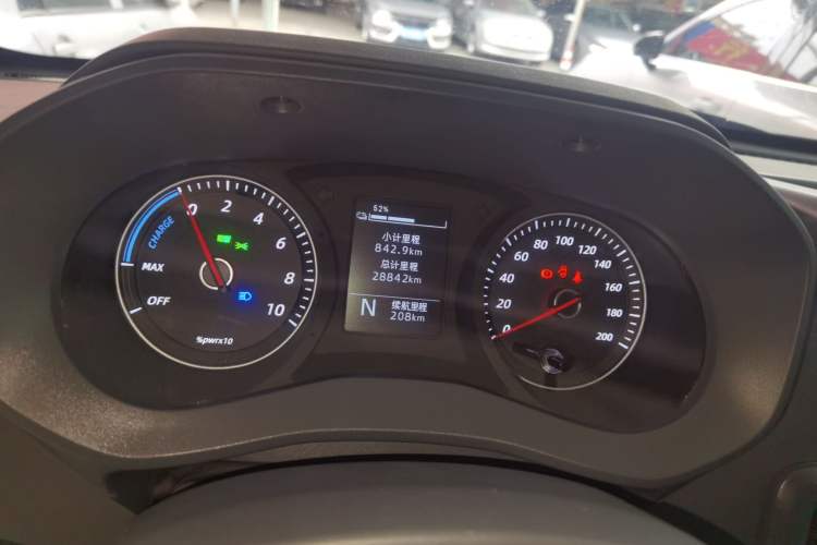 Used Wuling Yangguang 2025 Model 400km Bus Edition—Comfort Edition