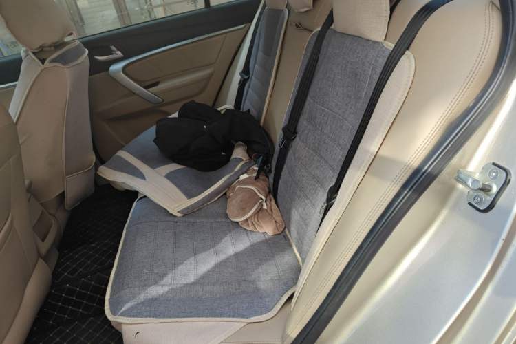 Used Geely Auto Emgrand 2017 Sedan Million Edition 1.5L Manual Luxury Model