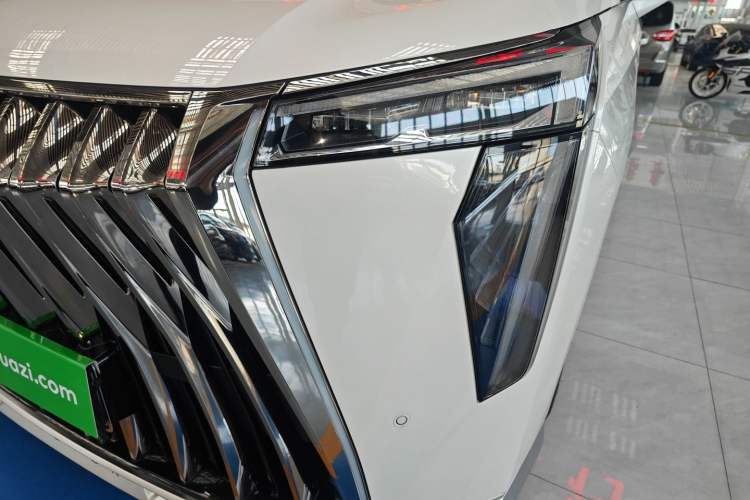 Used GAC Trumpchi M8 2023 Zongshi Series Dual-Motor Supreme Edition
