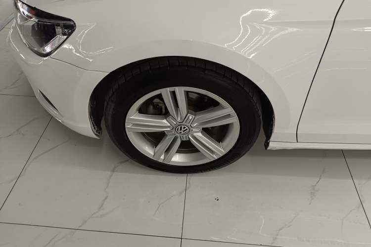 Used Volkswagen Lamando 2018 280TSI DSG Comfort Edition
