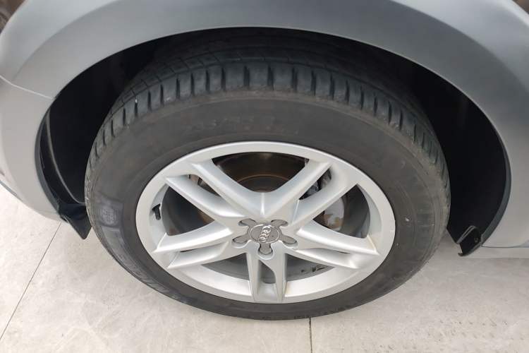 Used Audi Q5 2017 Plus 40 TFSI Technology Model