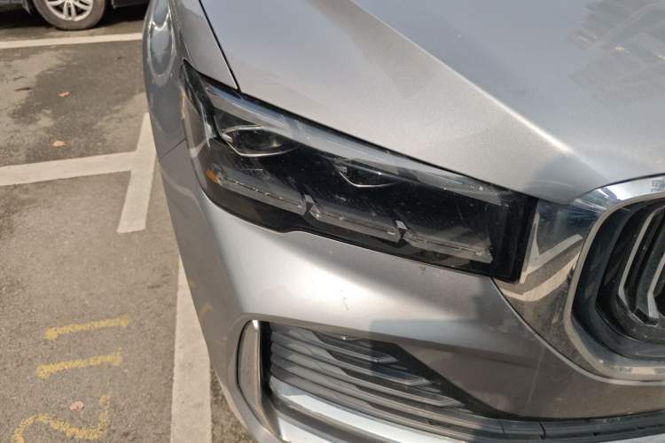 Used Geely Auto Monjaro L 2021 2.0TD DCT EVO Two-Wheel Drive Smart Luxury Version Right Front Headlight