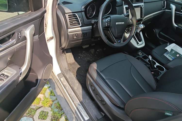 Used Haval H6 2017 Blue Label Sport Edition 1.5T Automatic Two-Wheel Drive Luxury Model Driver Seat