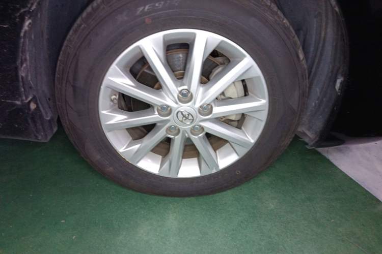 Used Toyota Camry 2015 2.0G Premier Edition