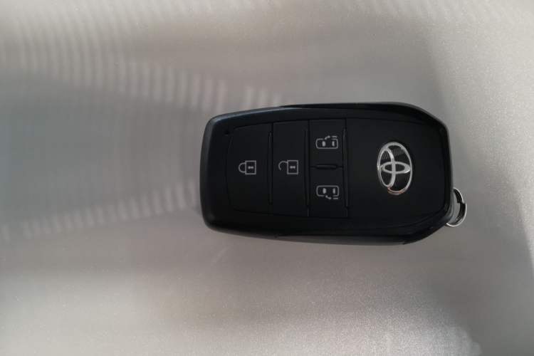 Used Toyota SIENNA 2024 2.5L Hybrid Comfort Edition