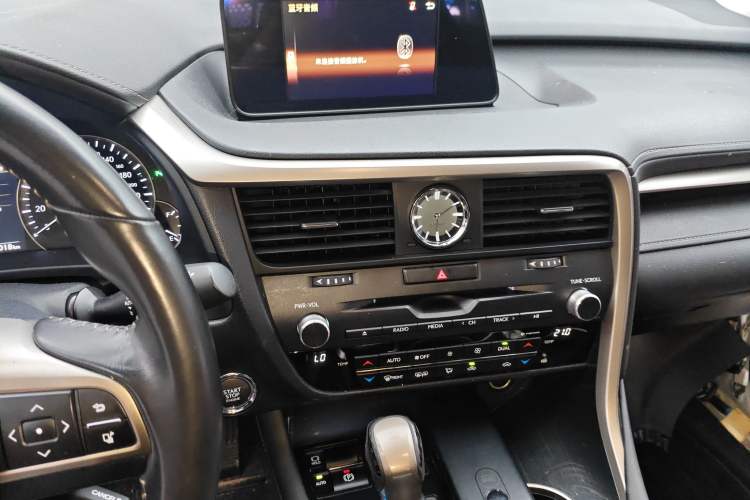 Used Lexus RX 2016 300 Two-Wheel Drive Elite Version China V Standard Audio And AC Panel