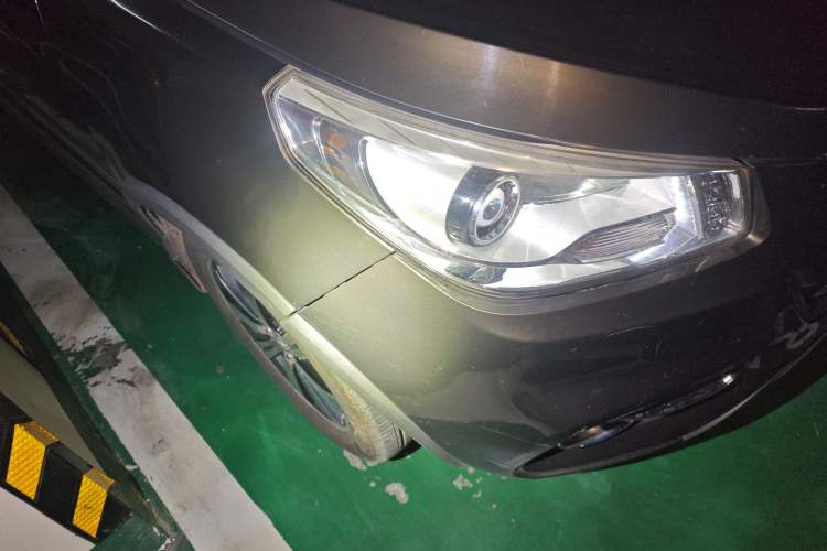 Used FAW Yingzhi G3 2015 1.5L CVT Zhihao Edition Right Front Headlight