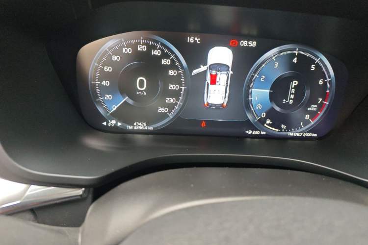 Used Volvo XC60 2019 T5 4x4 Zhiyuan Edition China VI Standard