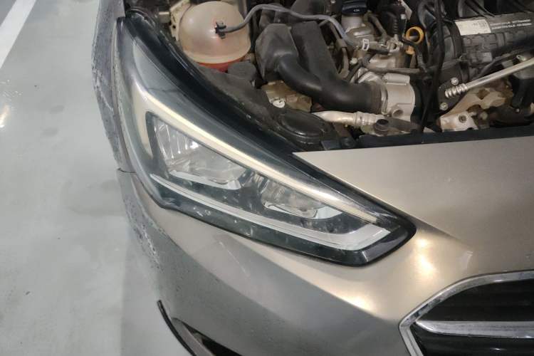 Used Buick Excelle 2018 15N CVT Luxury Version Right Front Headlight