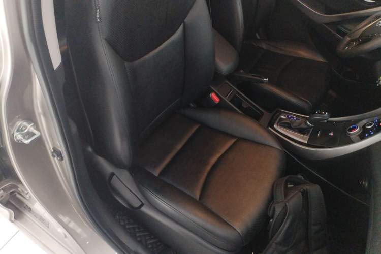 Used Hyundai Elantra (5th Generation / Langdong) 2016 1.6L Automatic Prestige Model Right Front Seat