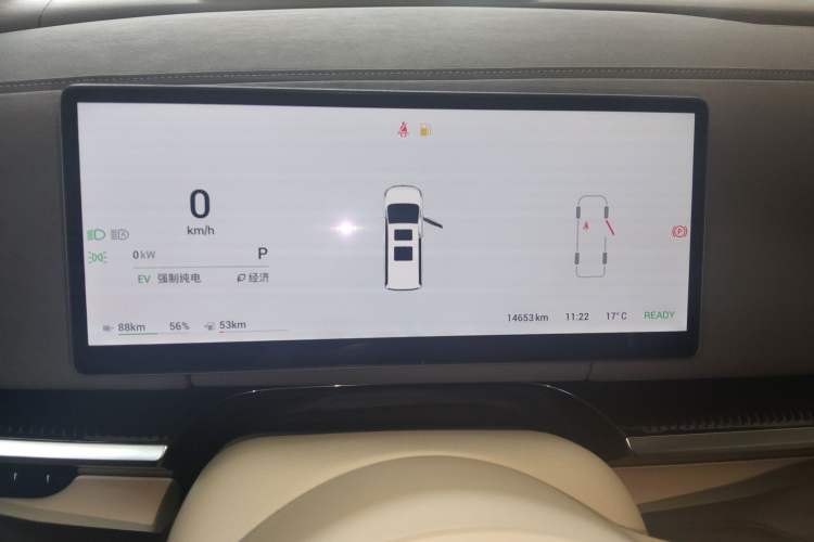 Used VOYAH Dream 2025 PHEV Four-Wheel Drive Prestige Kunpeng Edition
