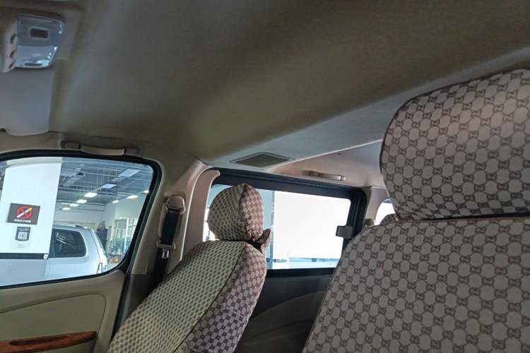 Used Foton Scenic G5 2023 2.0L Gasoline Commercial Version Passenger Van 7/9 Seats Model 1TZS