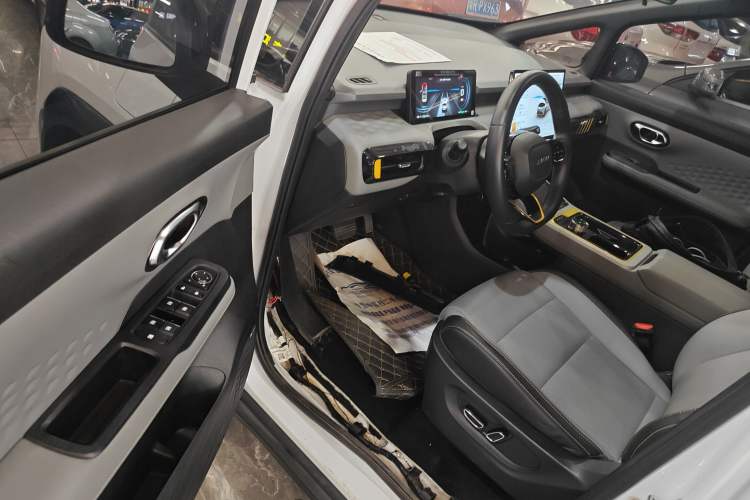 Used AION Y 2021 70 Intelligent Dynamic Edition Driver Seat