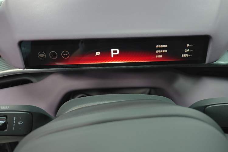 Used XPeng P7 2025 Model—702 Long Range Ultra
