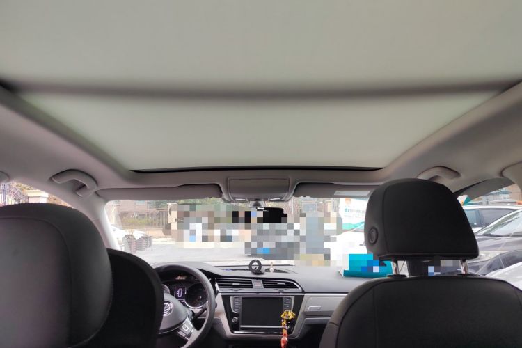 Used Volkswagen Touran 2018 Volkswagen Touran L 280TSI DSG Comfort Edition 7 Seats China VI Standard Headliner