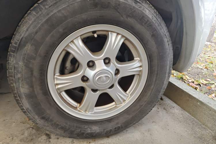 Used Great Wall Wingle 5 2017 2.0T European Version Diesel Two-Wheel Drive Advanced Large Double-Cab GW4D20E
