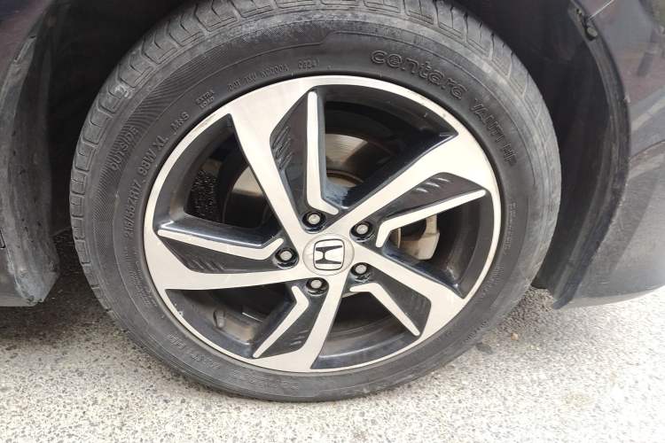 Used Honda Odyssey 2015 Updated Version 2.4L Smart Edition