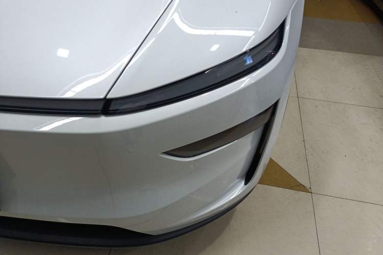 Used Tesla Model Y 2025 Rear-Wheel Drive First Edition
