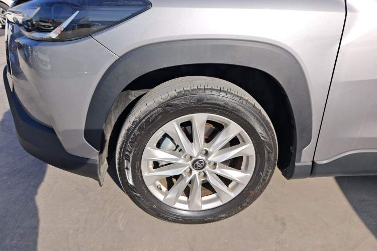 Used Toyota Corolla Cross 2023 2.0L Elite Edition Left Front Wheel Hub