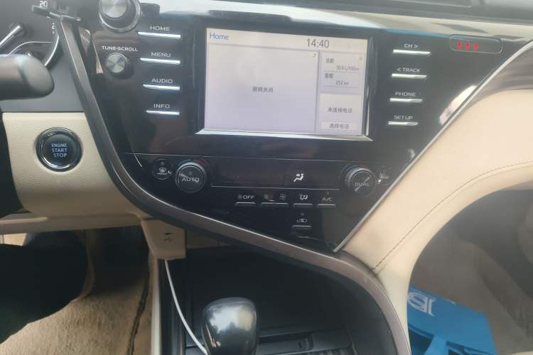 Used Toyota Camry 2018 2.0G Luxury Edition
