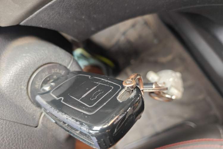 Used Geely Auto GX7 2015 Classic Edition 1.8L Manual Elite Model China IV