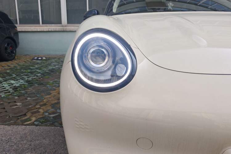 Used ORA Good Cat GT 2023 Mulan Edition 401km Prestige Version
