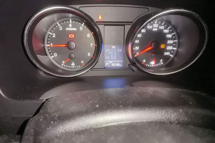 Used Haval H6 2016 Upgraded Model 1.5T Automatic Two-Wheel Drive Elite Version
