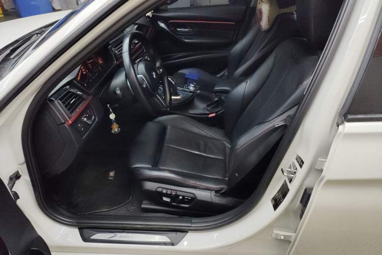 Used BMW 3 Series 2013 328i Sport Design Package
