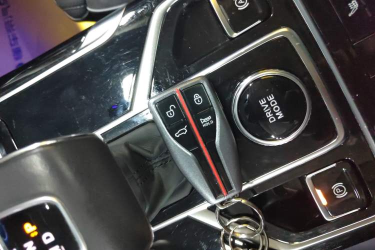 Used Hongqi HS5 2022 Revised Version 2.0T Smart Connect Flagship Edition
