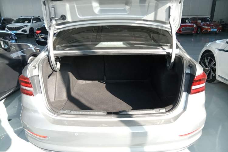 Used Volkswagen Lavida 2019 280TSI DSG Luxury Edition China VI Standard
