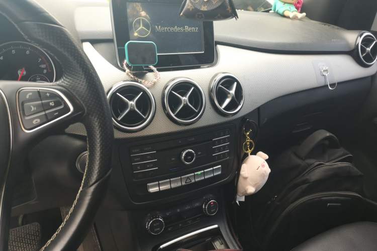 Used Mercedes-Benz B-Class 2015 B 200 Fashion Model