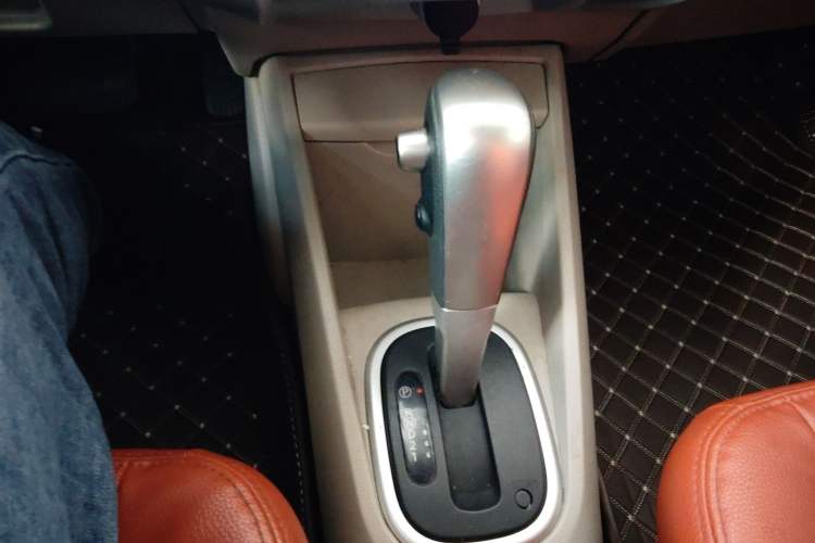 Used Venucia R50 2016 1.6L Automatic Elite Edition