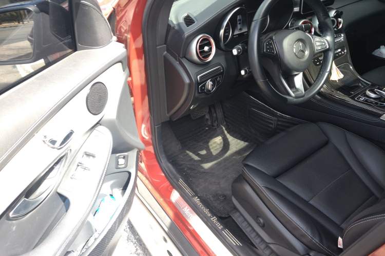 Used Mercedes-Benz GLC Coupe 2019 GLC 200 4MATIC Coupe SUV Driver Seat