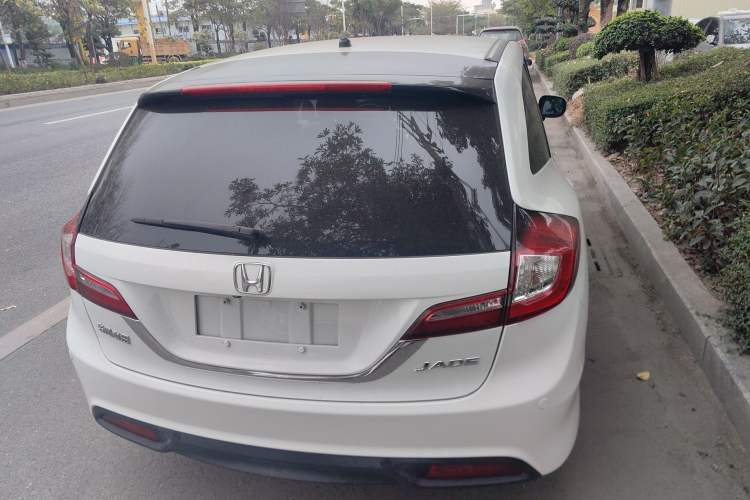 Used Honda Jade 2014 1.8L Automatic Comfort Elite Version 5 Seats