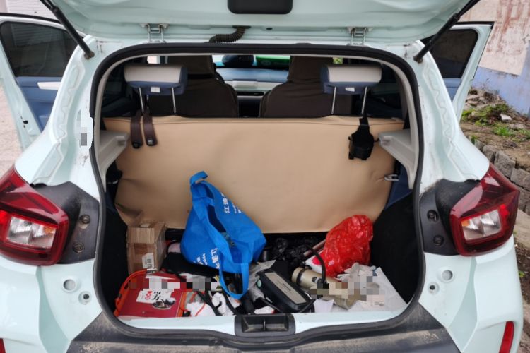 Used Dongfeng NAMMI BOX 2022 Revised Light Wind Edition 201 km Standard Version Trunk