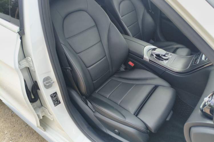 Used Mercedes-Benz C-Class 2015 Restyled C 180 L Sport Edition Right Front Seat