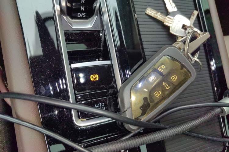 Used Volkswagen Viloran 2022 380TSI Luxury Edition
