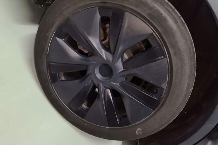 Used Tesla Model Y 2023 Rear-Wheel-Drive Version