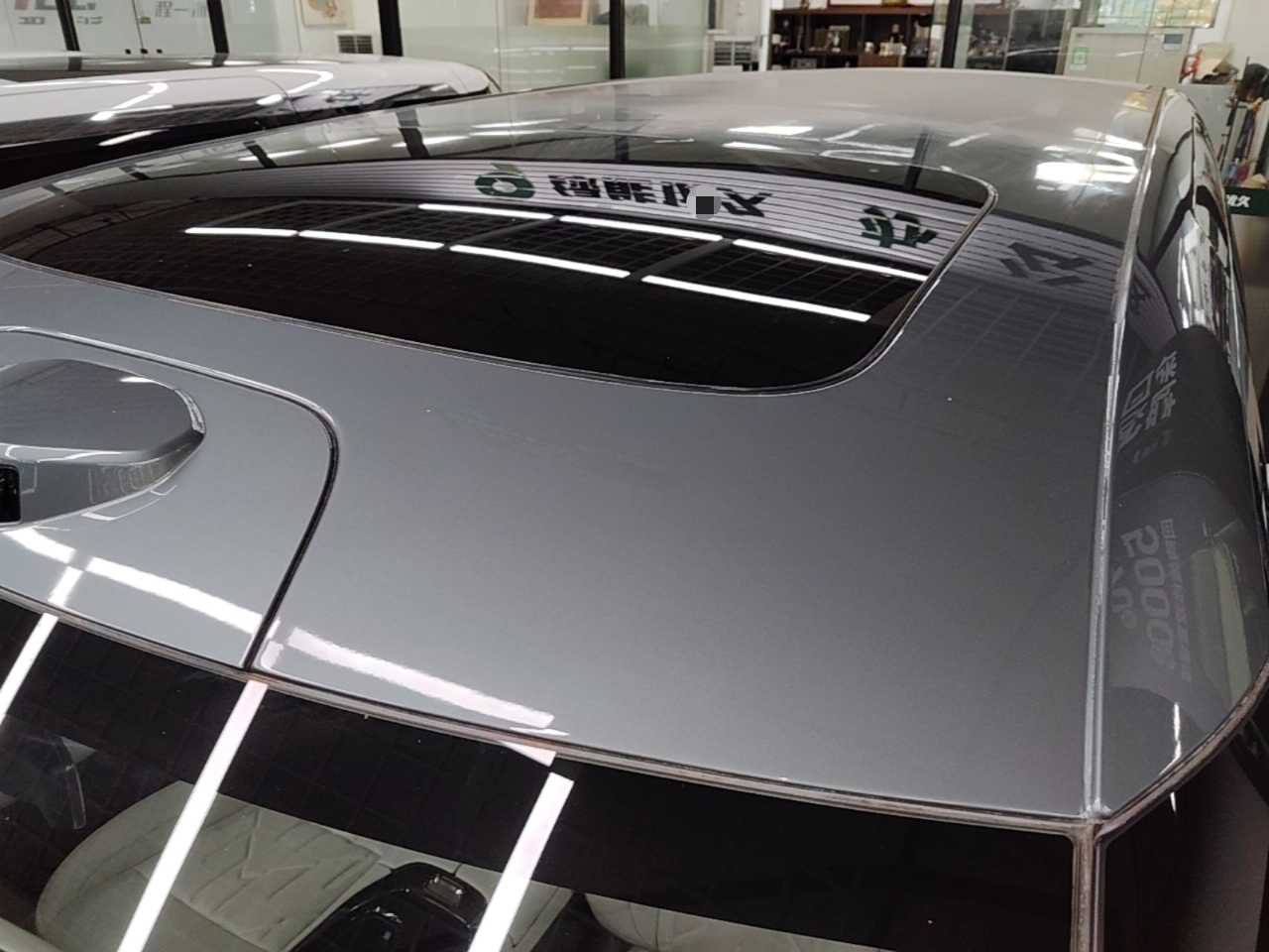 Zeekr 009 2024 7-Seater Walk-Through Version Four-Wheel Drive 108 kWh — снимка 7