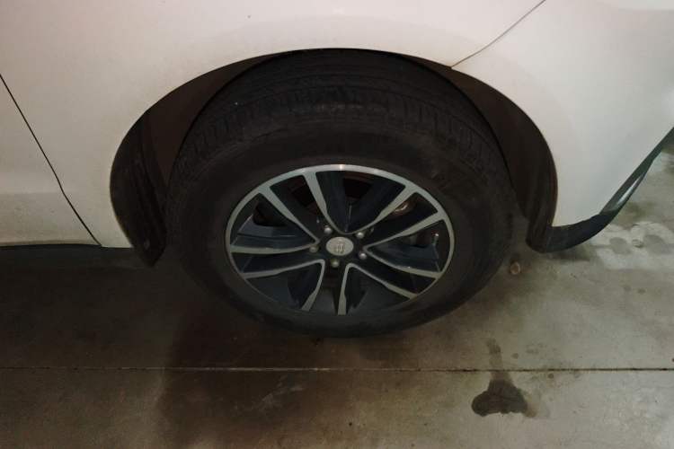 Used Geely Auto Vision X6 2018 1.4T CVT 4G Connected Flagship Edition Right Front Wheel Hub
