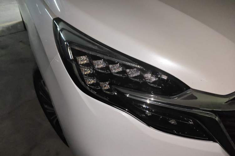 Used Buick GL8 2022 ES Land Cruiser 653T Luxury Model