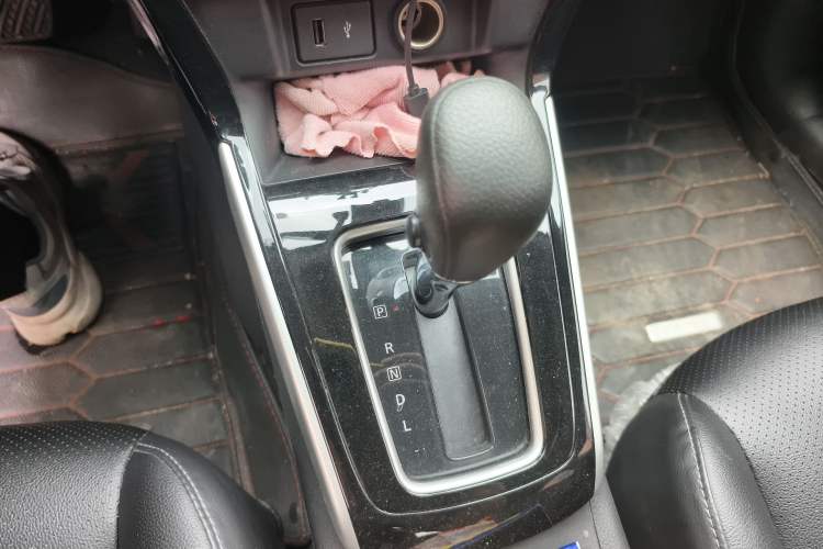 Used Nissan Sylphy 2021 Classic 1.6XL CVT Luxury Edition Gear Lever