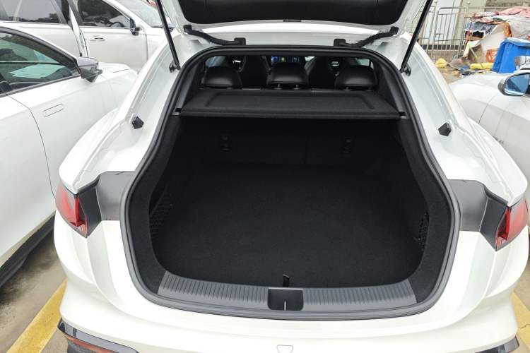 Used MG 7 2023 1.5T DCT Luxurious Supreme Edition